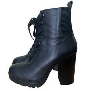 Steve Madden Latch Black Lace-Up Ankle Boots 9.5
